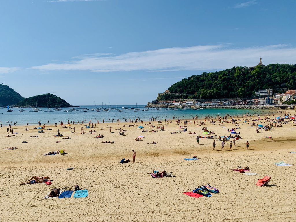 Pláž La Concha, San Sebastián, Španielsko