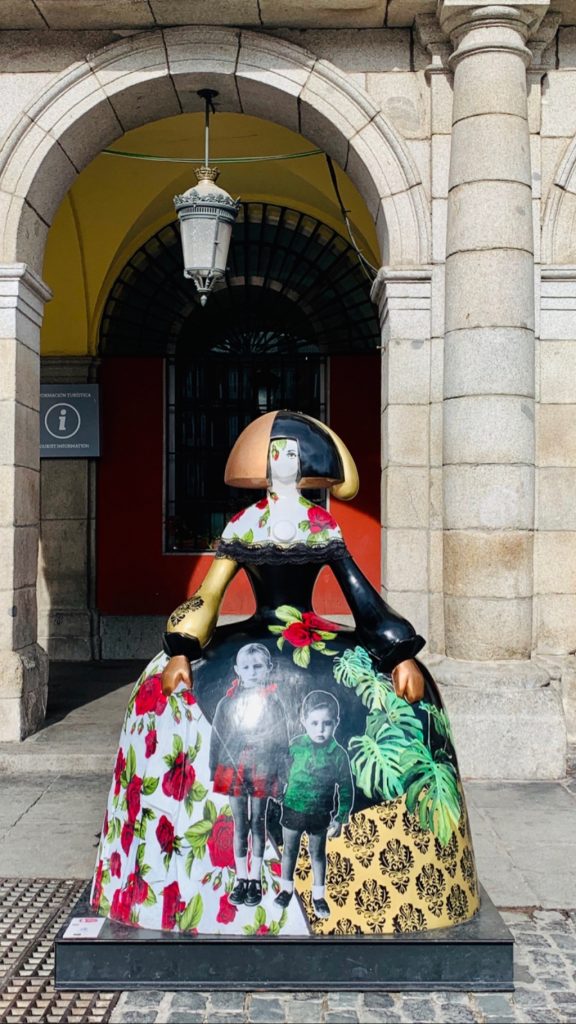 las meninas plaza mayor